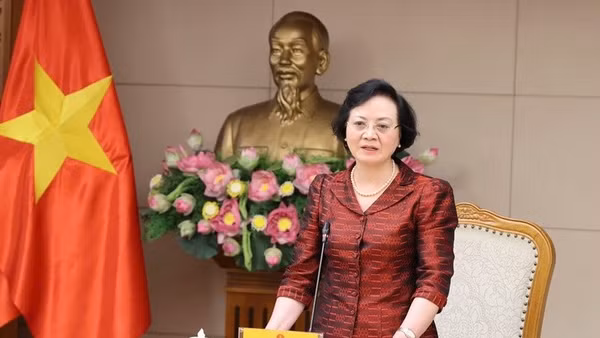 Phó Thủ tướng Phạm Thị Thanh Trà chủ trì cuộc làm việc với các bộ, ngành về phương án chuyển giao quản lý Khu Liên hợp thể thao quốc gia Mỹ Đình. ( Ảnh: VGP/Thu Giang)