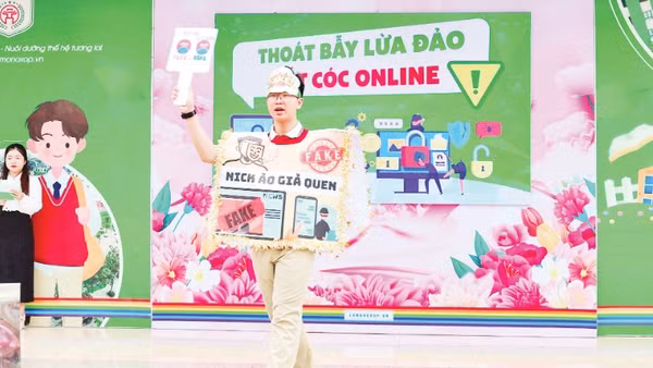 Chăm lo, bảo vệ thế hệ trẻ thông qua giáo dục kỹ năng sống và an toàn số.