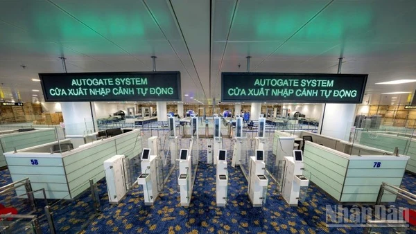Làn xuất nhập cảnh tự động Nhà ga T2 Nội Bài mở rộng.