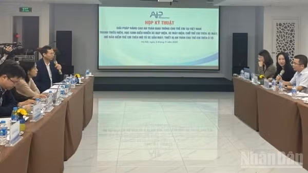 Hội thảo tuyên truyền quy định pháp luật mới về thiết bị an toàn cho trẻ em trên ô-tô do Ủy ban An toàn giao thông và Quỹ Phòng chống thương vong châu Á (AIP) tổ chức sáng 6/11.