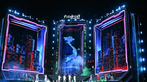 Tiết mục văn nghệ biểu diễn tại Lễ khai mạc Ngày hội Khởi nghiệp sáng tạo quốc gia 2025. 