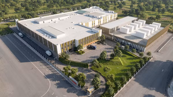 Toàn cảnh Nhà máy sản xuất suất ăn hàng không tại Phú Quốc nhìn từ trên cao. (Ảnh: Sun Group)