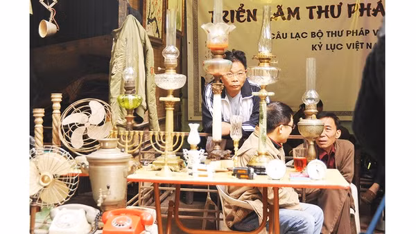 Hoài niệm. Ảnh: HẢI ANH