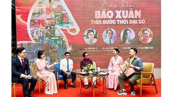 Các sự kiện tại triển lãm “Báo xuân tiến bước thời đại số” thu hút sự quan tâm của nhiều người dân và du khách.