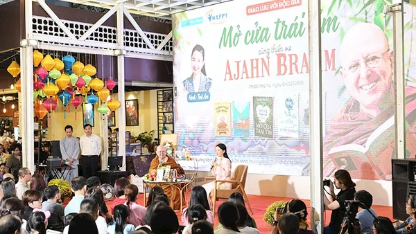 “Thiền sư dí dỏm” giao lưu cùng độc giả Việt Nam