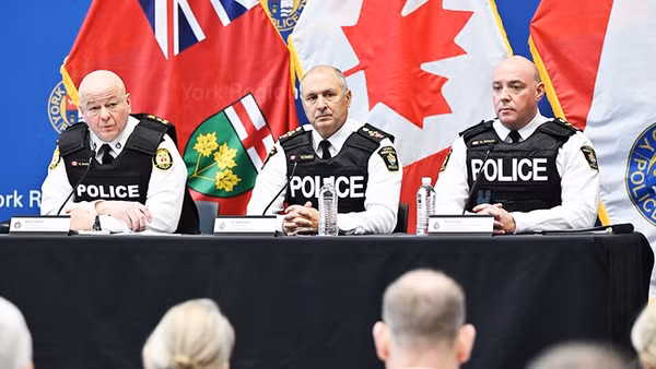 Các đơn vị cảnh sát Canada họp báo liên quan vụ việc. Ảnh: CBC