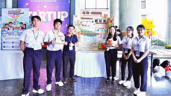 Trao giải Cuộc thi "Học sinh, sinh viên với ý tưởng khởi nghiệp"
