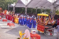 Các đoàn rước kiệu trong Đại lễ kỷ niệm.