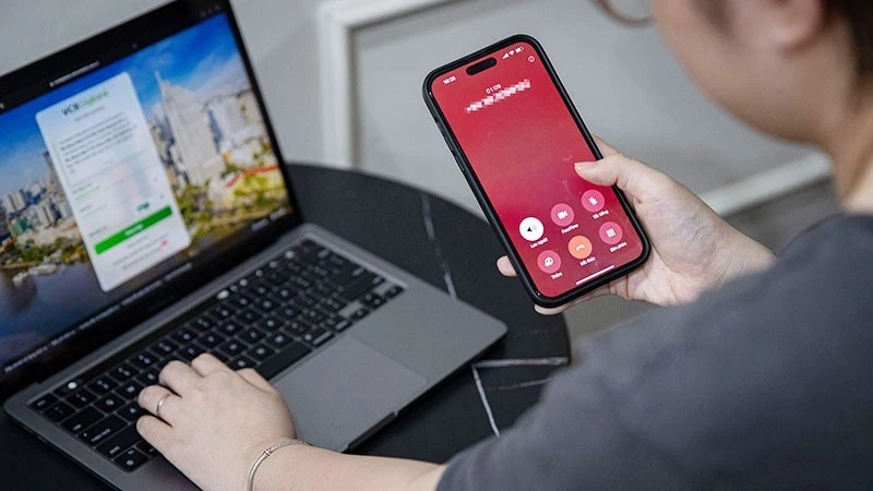 Người dân cần cảnh giác với các cuộc gọi giả danh cơ quan chức năng.