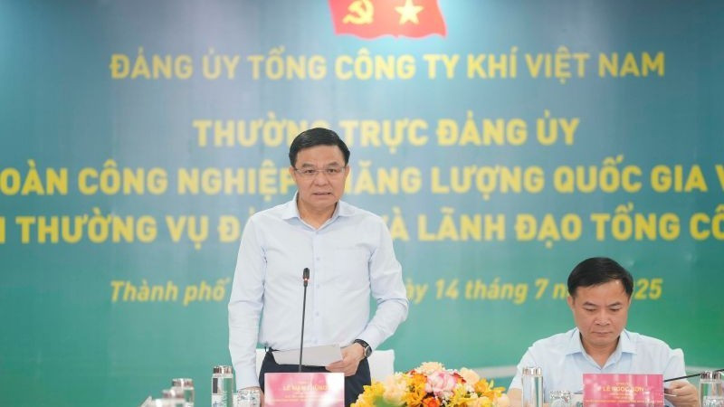 Bí thư Đảng ủy, Chủ tịch HĐTV Petrovietnam đánh giá cao nỗ lực của Đảng bộ, Ban lãnh đạo PV GAS. h5-pv-gas-bi-thu-dang-uy-chu-tich-hdtv-petrovietnam-danh-gia-cao-no-luc-cua-dang-bo-ban-lanh-dao-pv-gas.jpg