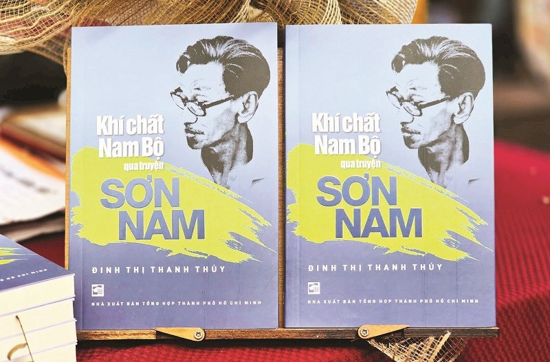Bìa cuốn sách “Khí chất Nam Bộ qua truyện Sơn Nam”. (Ảnh MẠNH HẢO)