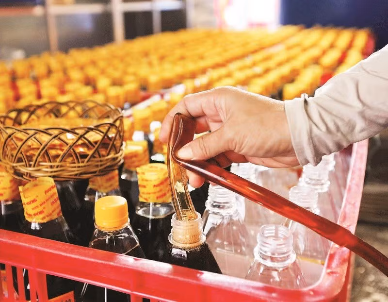 Quy trình đóng chai nước mắm Phú Quốc