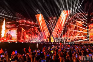 Concert quốc gia “Tổ quốc trong tim” là chương trình nghệ thuật đặc biệt do Báo Nhân Dân, Ủy ban nhân dân thành phố Hà Nội phối hợp tổ chức tháng 8/2025. Tại chương trình, khán giả đã có dịp cùng hòa giọng, cùng tự hào và cùng sống lại những giá trị đã làm nên sức mạnh Việt Nam.