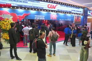 [Video] "Tổ quốc trong tim: The concert film" - tiếp nối một hành trình đầy cảm xúc