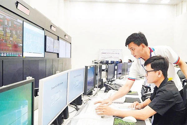 Phòng điều khiển trung tâm (OCC) của tuyến Metro số 1, đặt tại depot Long Bình, được xem là “bộ não” giúp vận hành tuyến Metro số 1 thông suốt. (Ảnh THẾ ANH)