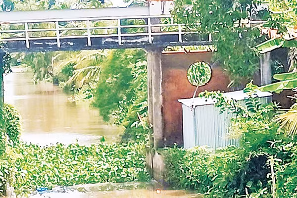 Hệ thống thủy lợi nội đồng ở xã Vĩnh Thuận Đông, thành phố Cần Thơ nhiều năm không được duy tu, sửa chữa.