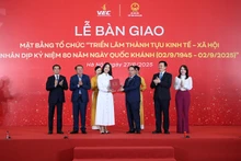 Bàn giao mặt bằng Trung tâm Triển lãm Việt Nam.