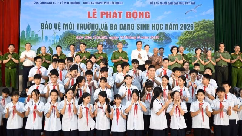 nam-7725-3522.jpg
