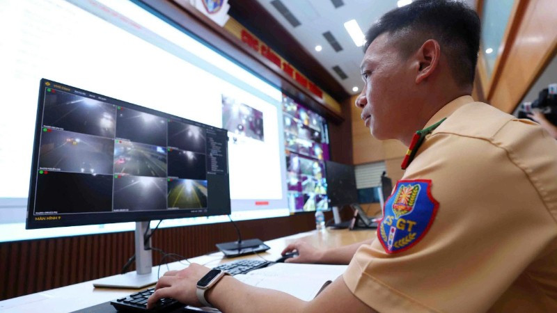 Trung tâm hoạt động 24/7. z6812174464231-00a6601f681fe036940162afcd44950f-8148.jpg