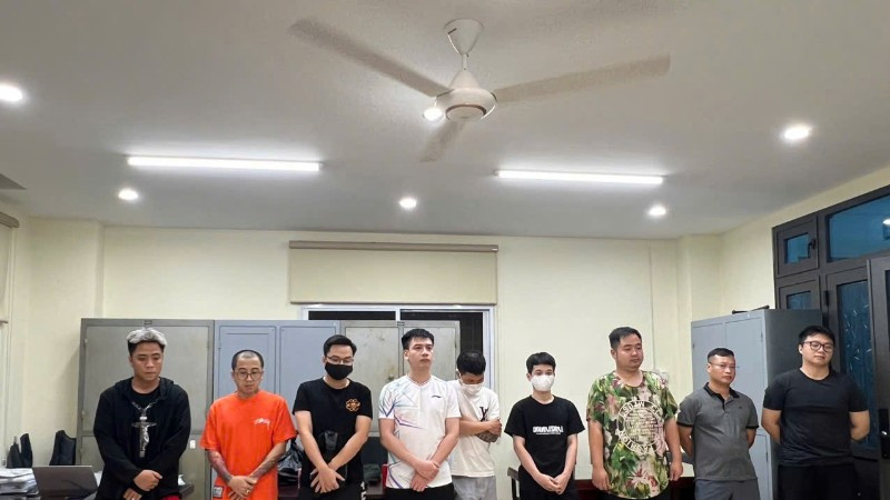 Các đối tượng có liên quan. gen-h-z6836669809430-776c4a651bd632f185b3f0a3d0b28f3d-7997.jpg