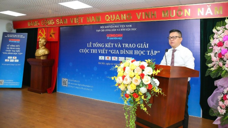 Đồng chí Lê Quốc Minh phát biểu tại lễ trao giải. z6763292463413-7701c5a29ae5c933071b6fad045e1743-8699.jpg