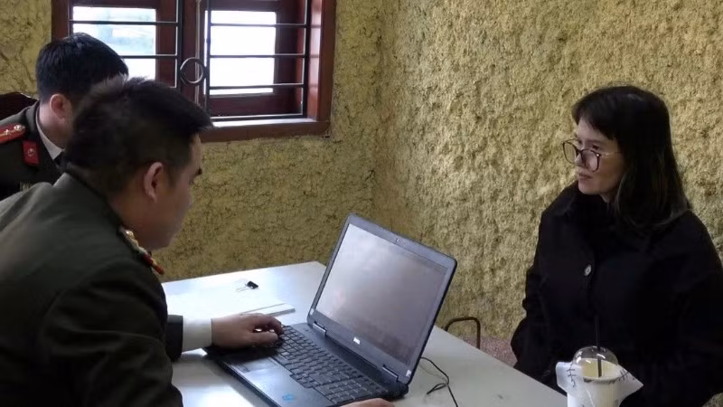 Đối tượng Hoàng Thị Hồng Thái tại cơ quan công an.