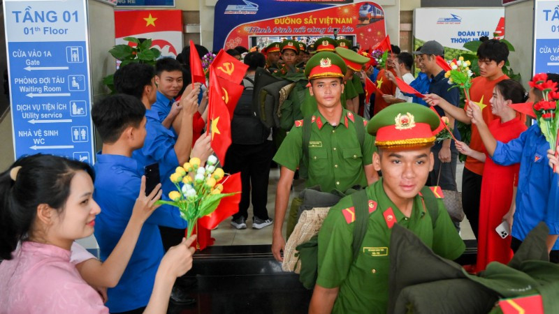 doan-doan-a80-cong-an-8571-7574.jpg