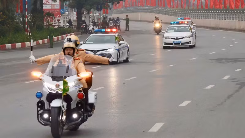 Công an Hà Nội điều chỉnh phân luồng giao thông.