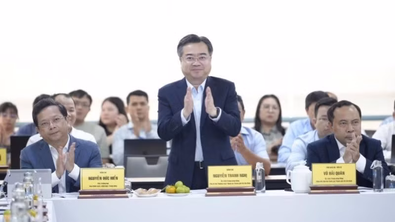 Đồng chí Nguyễn Thanh Nghị, Phó Bí thư Thường trực Thành ủy Thành phố Hồ Chí Minh dự tọa đàm.