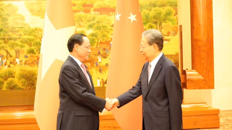 Phó Chủ tịch Quốc hội Trần Quang Phương hội kiến Ủy viên trưởng Nhân đại toàn quốc Trung Quốc Triệu Lạc Tế. 