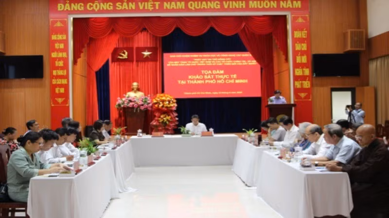Quang cảnh tọa đàm.