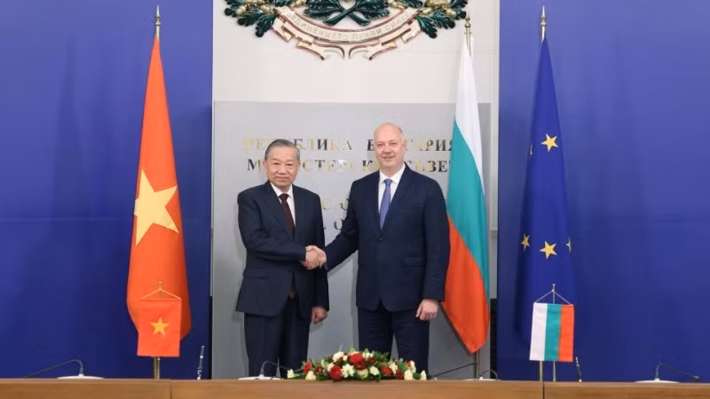 Tổng Bí thư Tô Lâm tiếp Tổng thống Cộng hòa Bulgaria Rumen Radev thăm chính thức Việt Nam, tại Trụ sở Trung ương Đảng, chiều 25/11/2024. (Ảnh: Thống Nhất/TTXVN)
