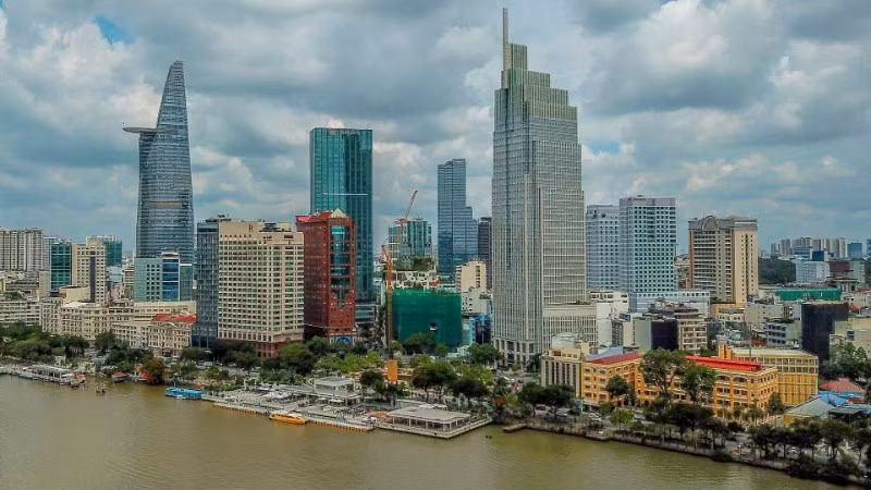 Một góc Thành phố Hồ Chí Minh hôm nay. (Ảnh MẠNH HẢO)
