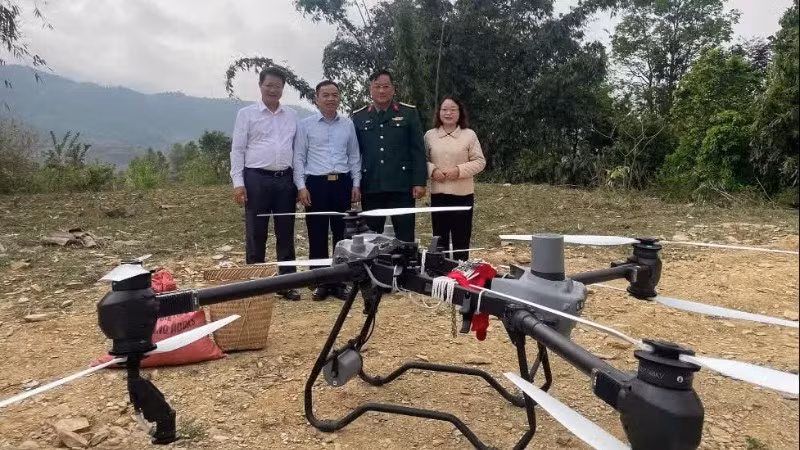 UAV được thử nghiệm vận chuyển nông sản tại tỉnh Điện Biên trong dự án phối hợp giữa Bộ Khoa học và Công nghệ và FPT hồi đầu tháng 3. (Ảnh: MST) 