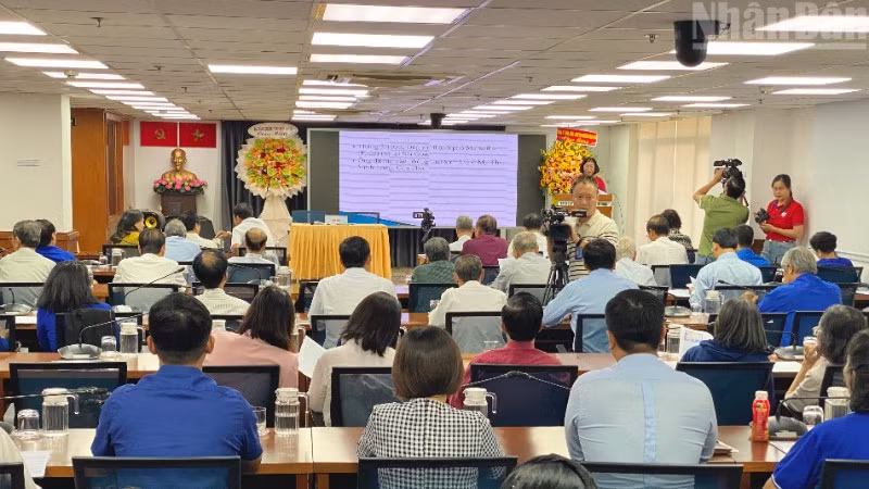 Quang cảnh buổi Tọa đàm.