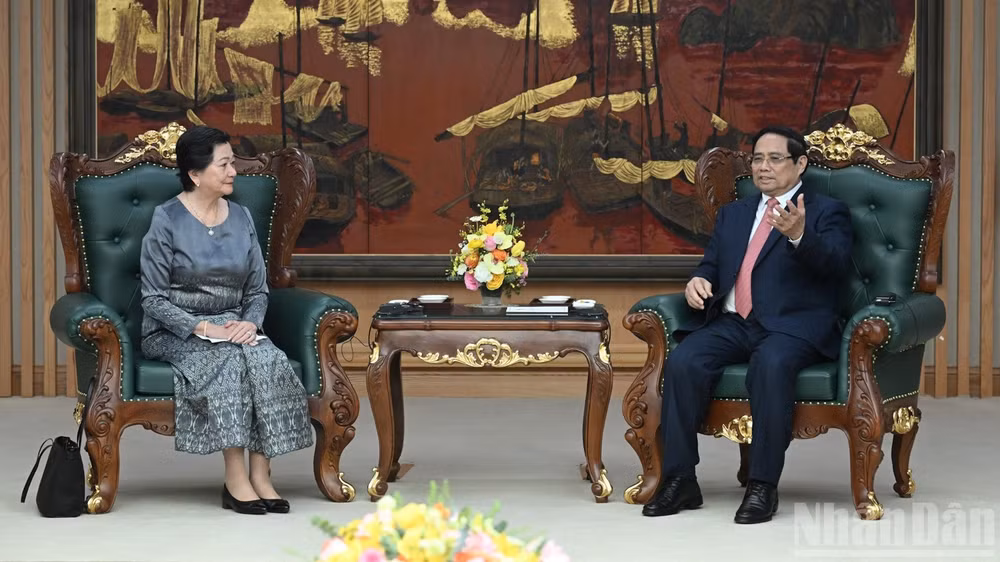 Thủ tướng Phạm Minh Chính tiếp bà Chea Kimtha, Đại sứ Campuchia tại Việt Nam. (Ảnh: Trần Hải)