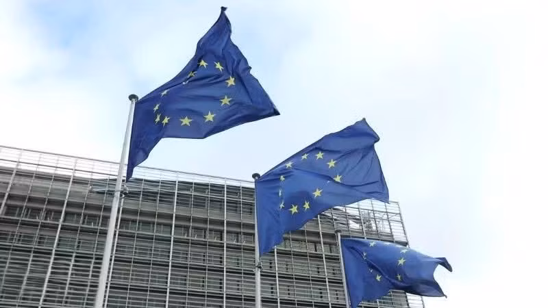 Cờ Liên minh châu Âu tại Brussels (Bỉ). (Ảnh: THX/TTXVN) 