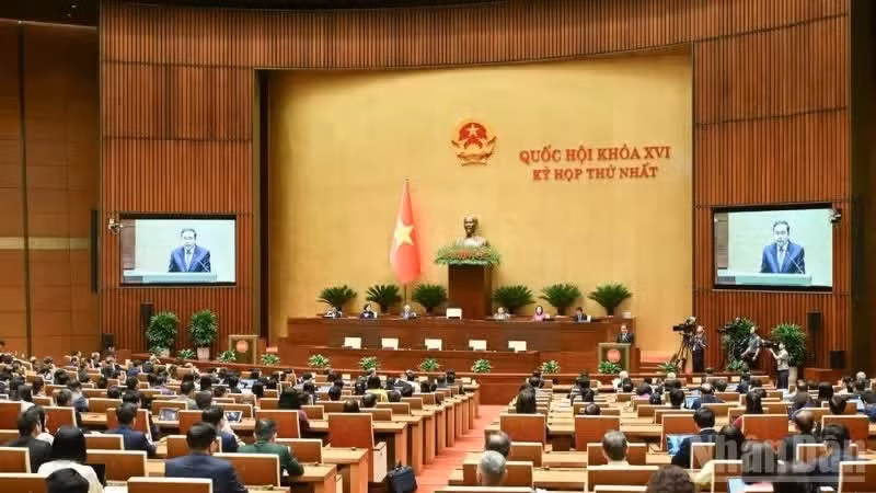 Quang cảnh phiên bế mạc Kỳ họp thứ nhất, Quốc hội khóa XVI. (Ảnh: DUY LINH) 