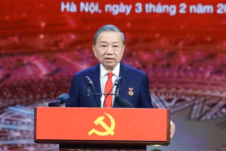 Tổng Bí thư Tô Lâm phát biểu tại Lễ tuyên dương Bí thư chi bộ xuất sắc và trao giải Búa liềm vàng. (Ảnh: Phương Hoa/TTXVN)