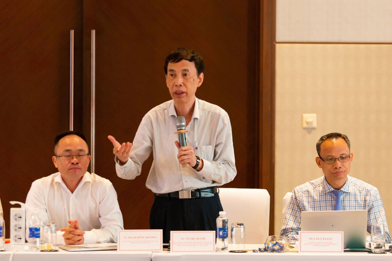 Tiến sĩ Võ Trí Thành - Nguyên Phó viện trưởng Viện Nghiên cứu quản lý kinh tế Trung ương, Viện trưởng Viện Nghiên cứu chiến lược thương hiệu và cạnh tranh phát biểu tại sự kiện. ts-vo-tri-thanh-nguyen-pho-vien-truong-vien-nghien-cuu-quan-ly-kinh-te-trung-uong-vien-truong-vien-nghien-cuu-chien-luoc-thuong-hieu-va-canh-tranh.jpg