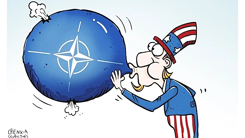 Ông Trump tuyên bố Mỹ gần quyết định rút khỏi NATO, chỉ trích đồng minh 'hổ giấy'