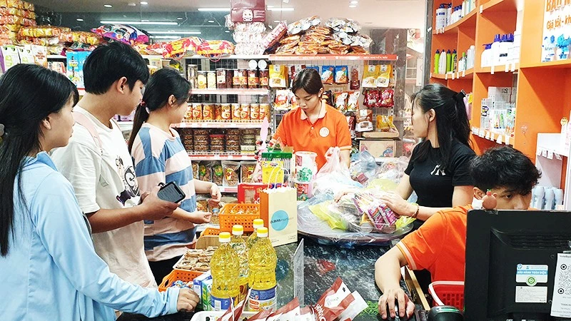 Sinh Viên Hà Nội Vật Lộn Trước Chi Phí Sinh Hoạt Tăng Cao