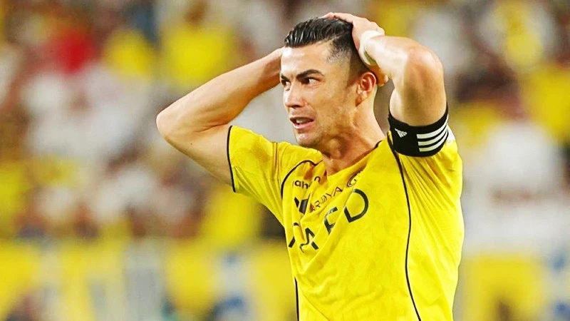 Ronaldo và Al Nassr trắng tay trận chung kết thứ tư liên tiếp