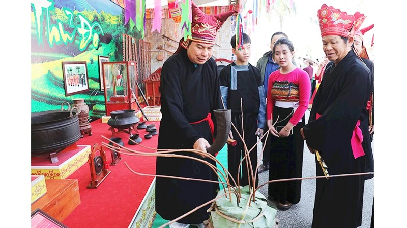 Bảo tồn văn hóa dân tộc: Thành tựu và thách thức trước nguy cơ mai một