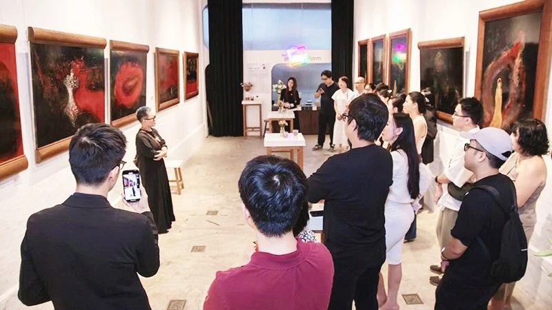 Triển lãm 'Nguyện' của họa sĩ Trương Thúy Anh: Không gian trầm lắng đưa người xem trở về với nội tâm