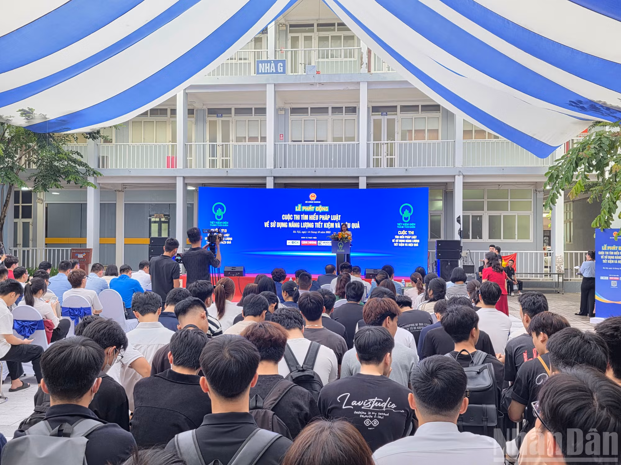 Lễ phát động Cuộc thi “Tìm hiểu pháp luật về sử dụng năng lượng tiết kiệm và hiệu quả”. (Ảnh: KIM DUNG)