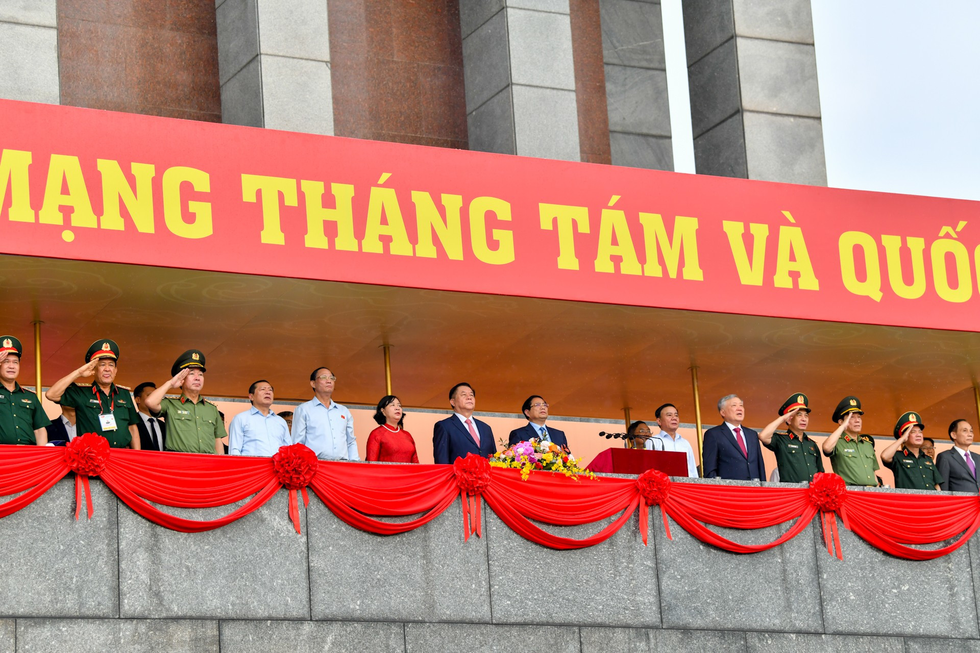 Thủ tướng Phạm Minh Chính và các đồng chí lãnh đạo Đảng, Nhà nước tham dự Lễ Tổng duyệt. dsc-5772.jpg