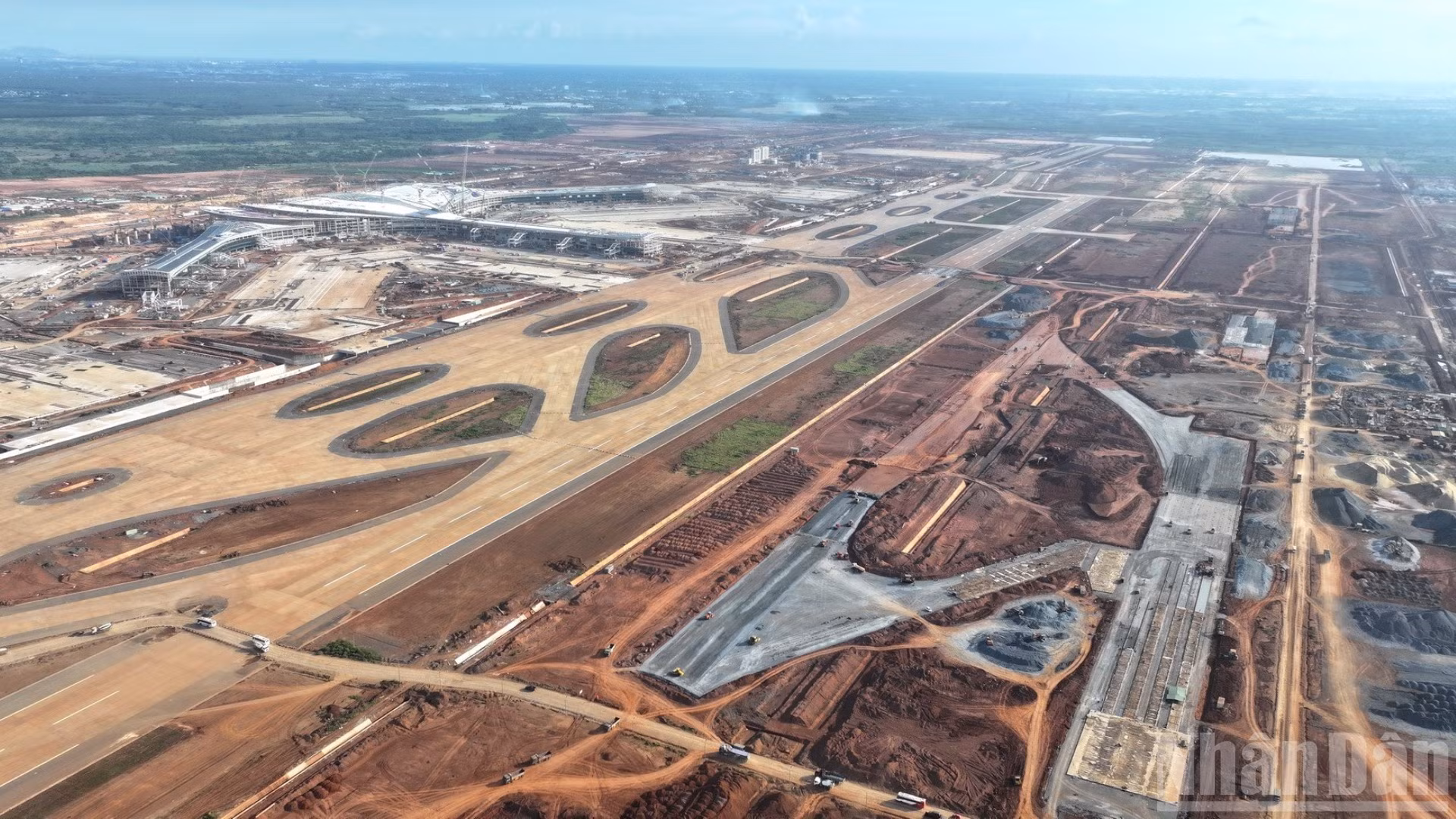 ndo_br_dji-20250812162852-0054-d-resize-2621.jpg