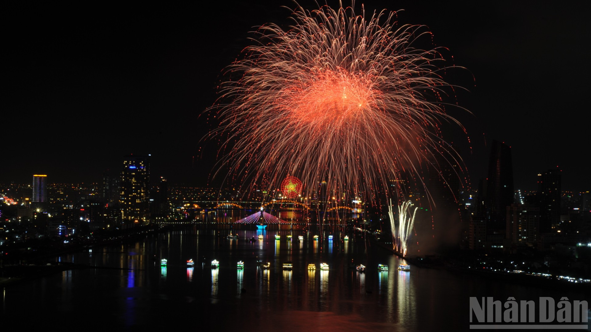 Lễ hội Pháo hoa quốc tế Đà Nẵng (DIFF)-thương hiệu du lịch đẳng cấp nâng tầm vị thế Đà Nẵng trên bản đồ du lịch thế giới.