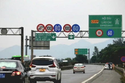 Đường cao tốc Nội Bài-Lào Cai. (Ảnh: VĂN HUẾ)